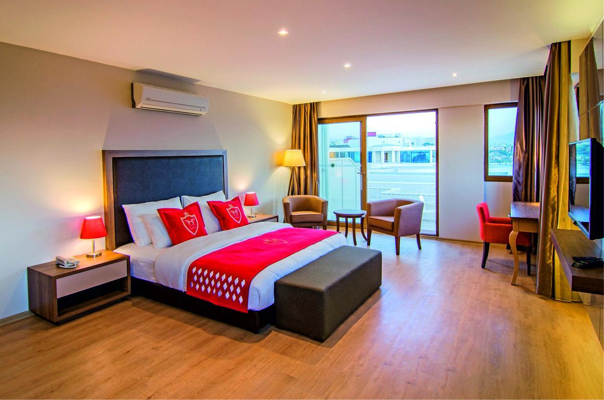 Ladies (adults Only) Apart Otel Kuşadası